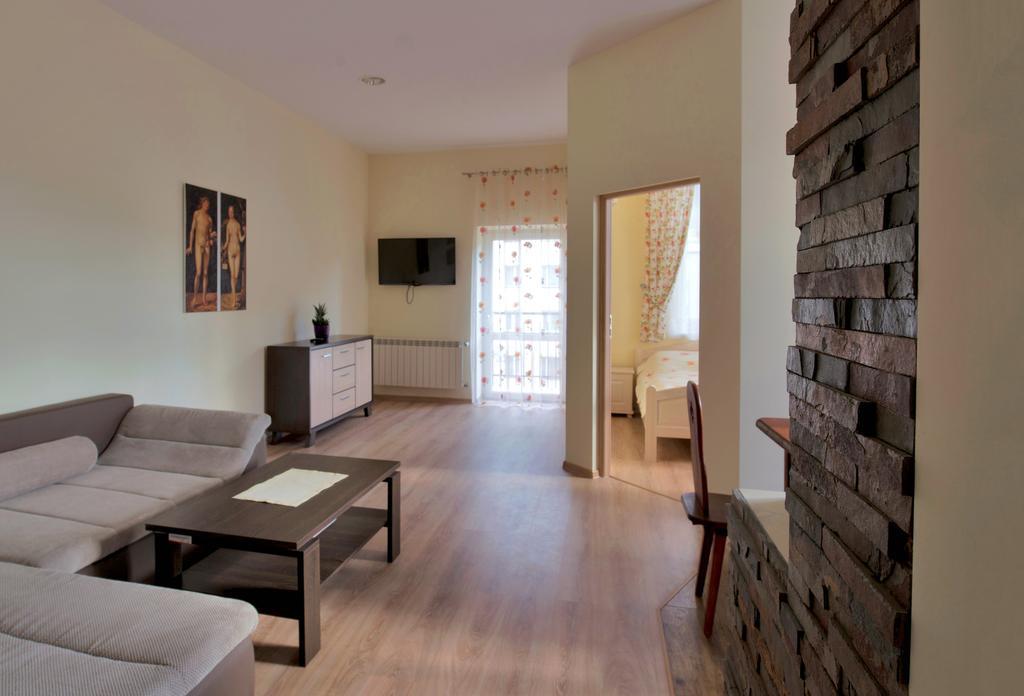 Apartamenty Eden Ustrzyki Dolne Δωμάτιο φωτογραφία